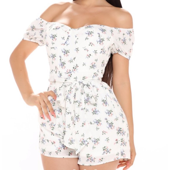 Fashion nova romper - Picture 2 of 3